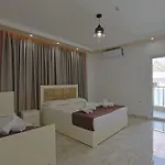 Landi Ksamil