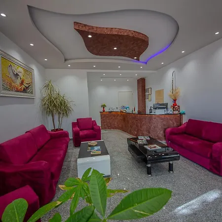 Landi Aparthotel