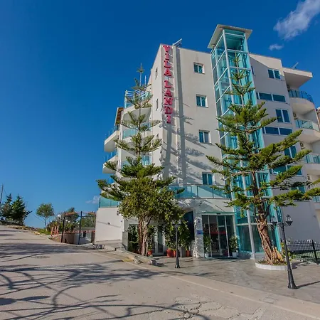 Landi Aparthotel 3*
