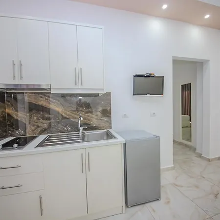 Landi Aparthotel