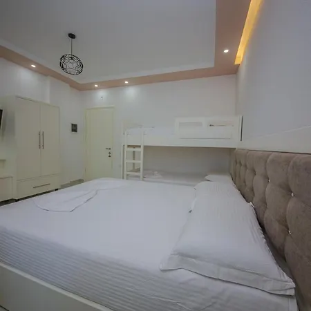 Aparthotel Landi Ksamil