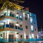Aparthotel Landi 4*