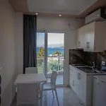 Landi Aparthotel 4*