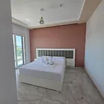 Landi Ksamil