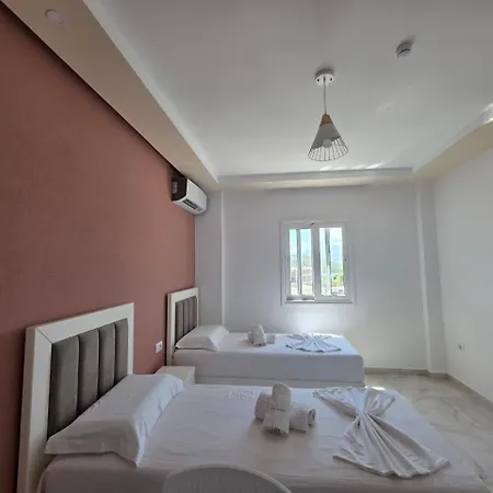 Landi Ksamil