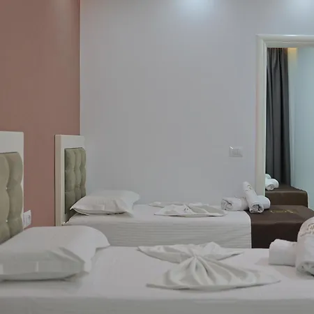 Landi Hotel 4*