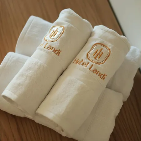 Landi Hotel