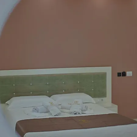 Landi Hotel