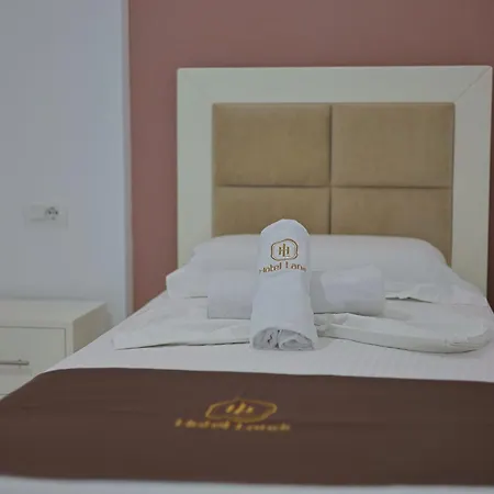 Landi Hotel