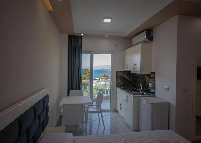 Landi Ksamil